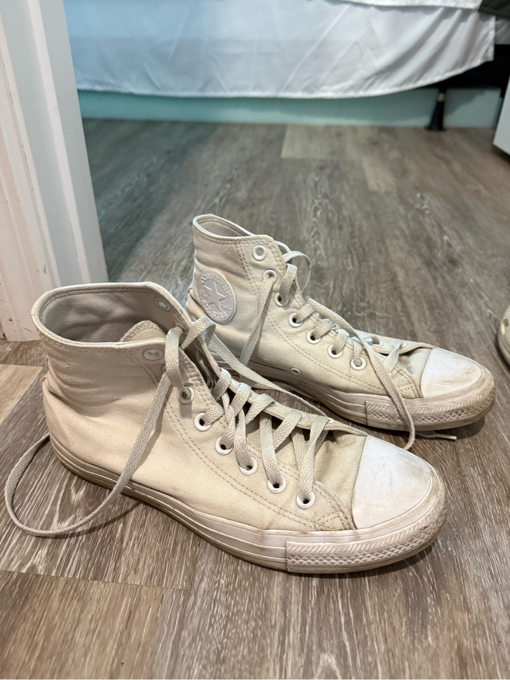 Converse High Top Sneakers - Off White